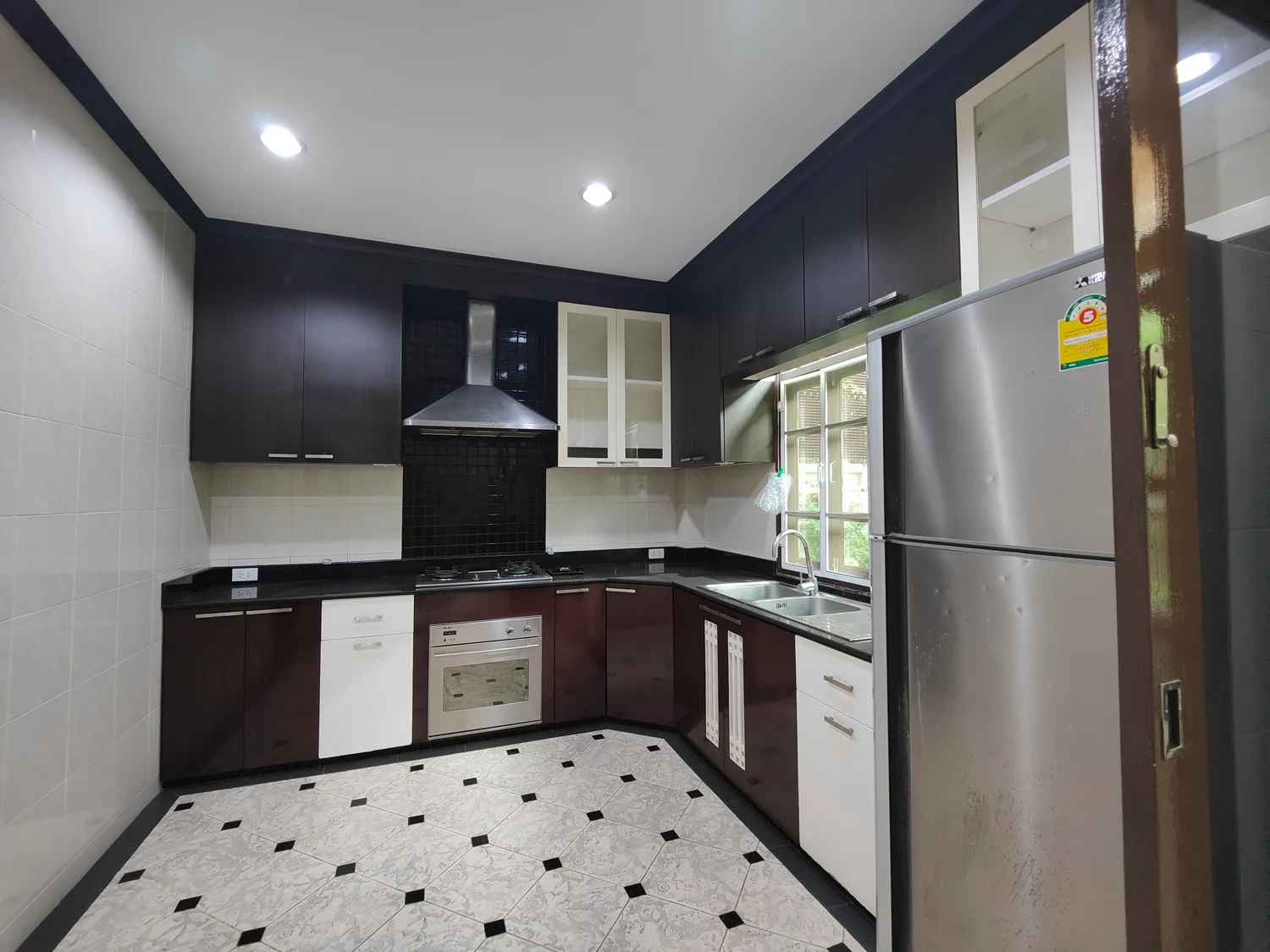 Single House Charoen Mit 25 — photo 7