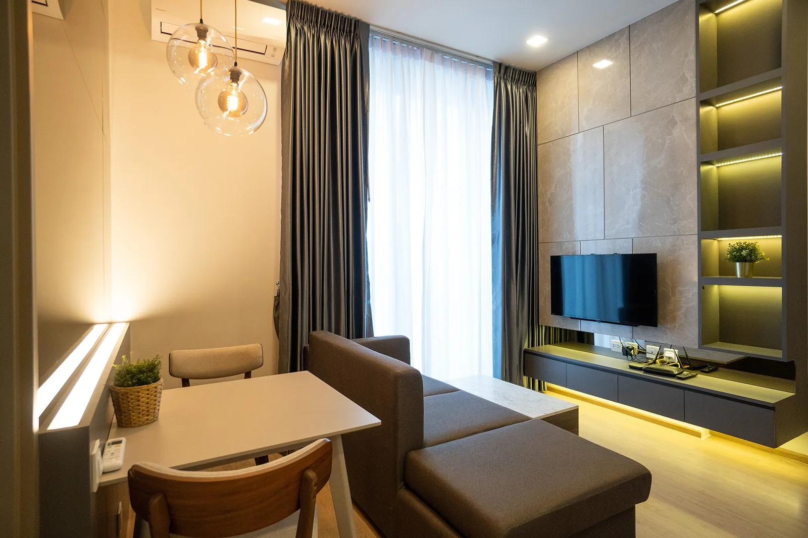 Centric Ratchayothin — photo 2