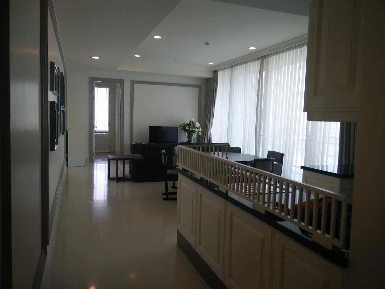 Royce Private Residences — photo 2