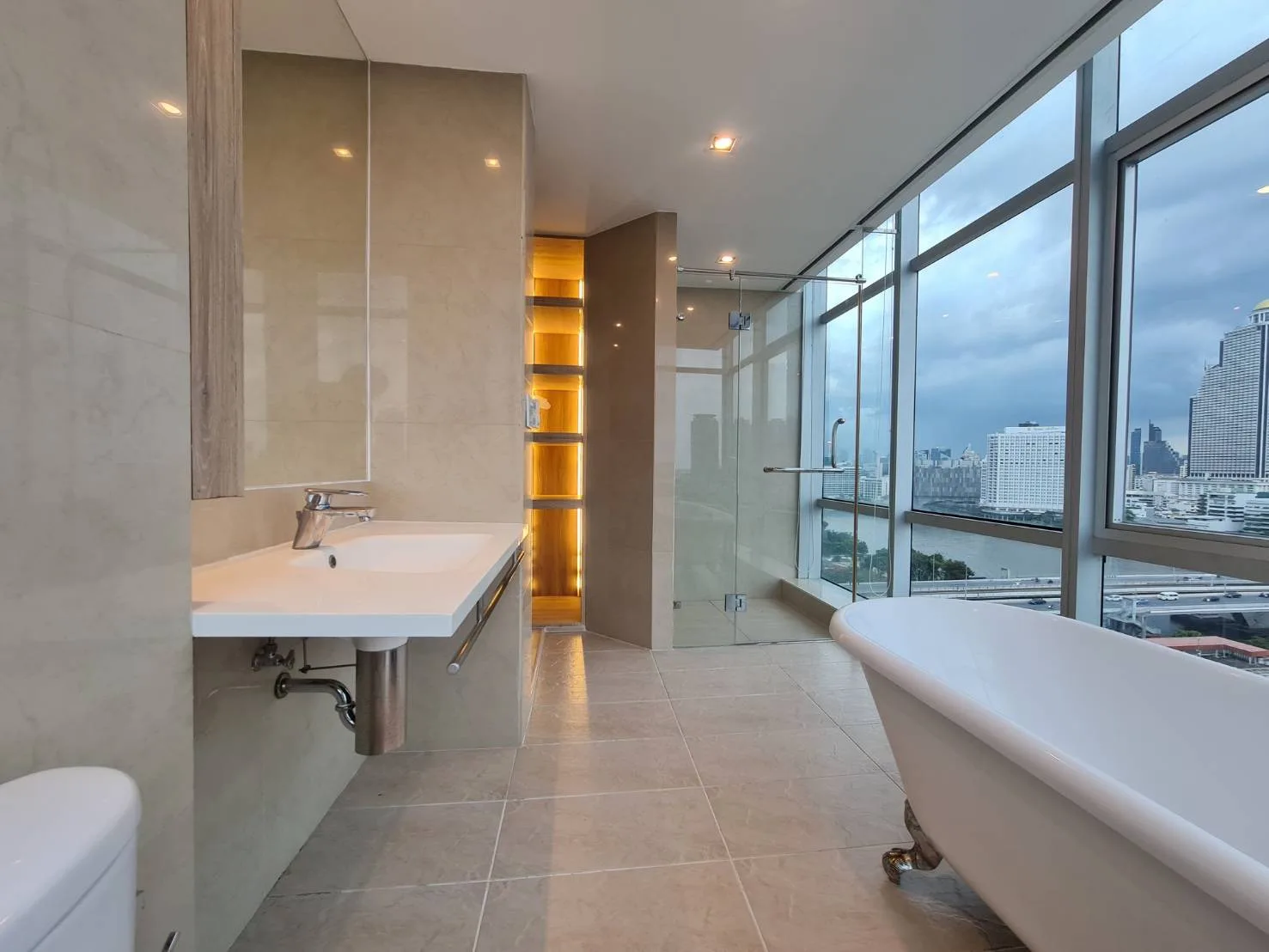 Baan Sathorn Chaopraya — photo 19