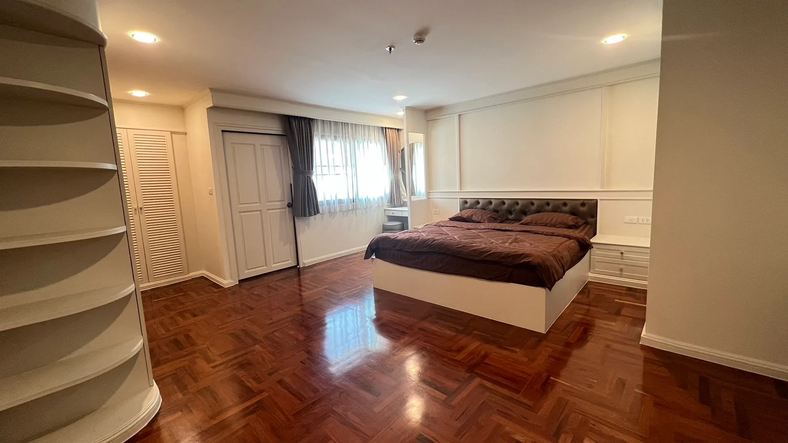 M Tower Apartment — photo 4