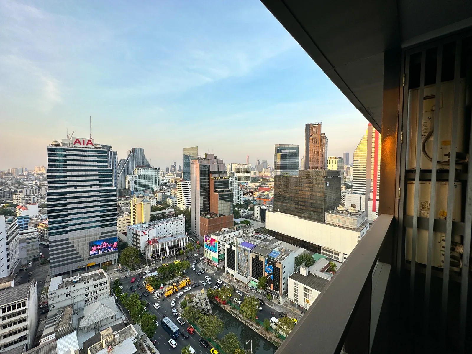 M Silom — photo 9