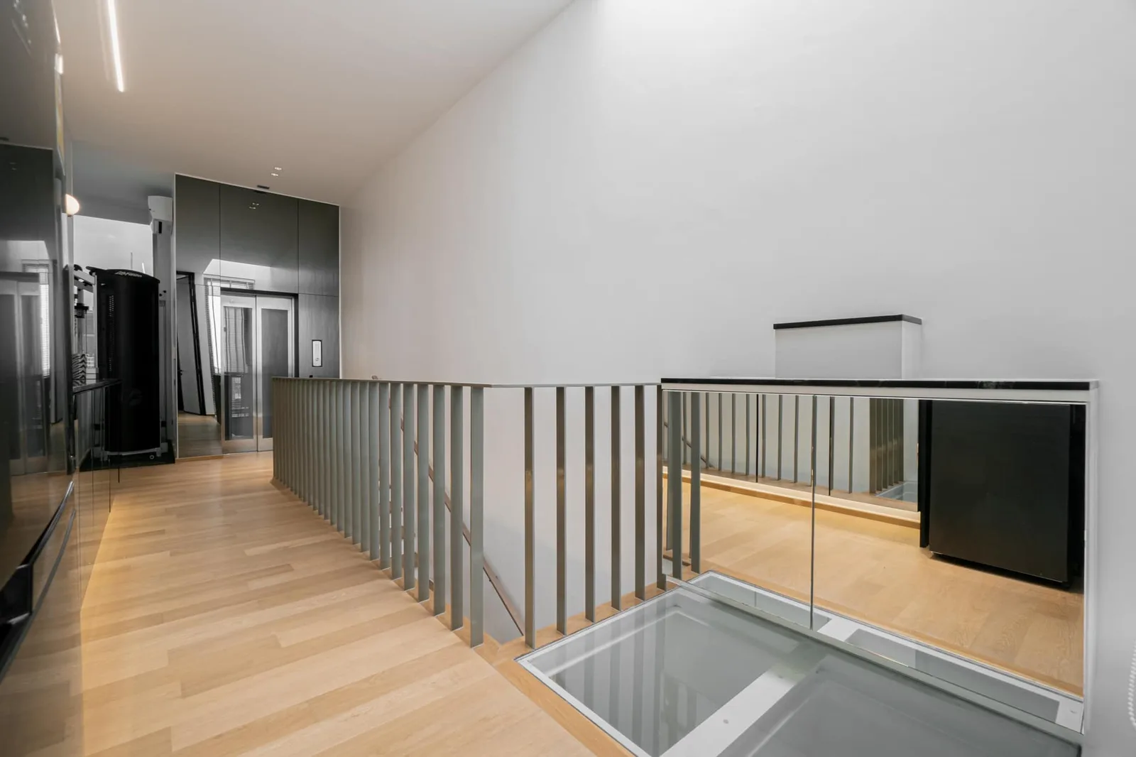 The Luxury Home — photo 14