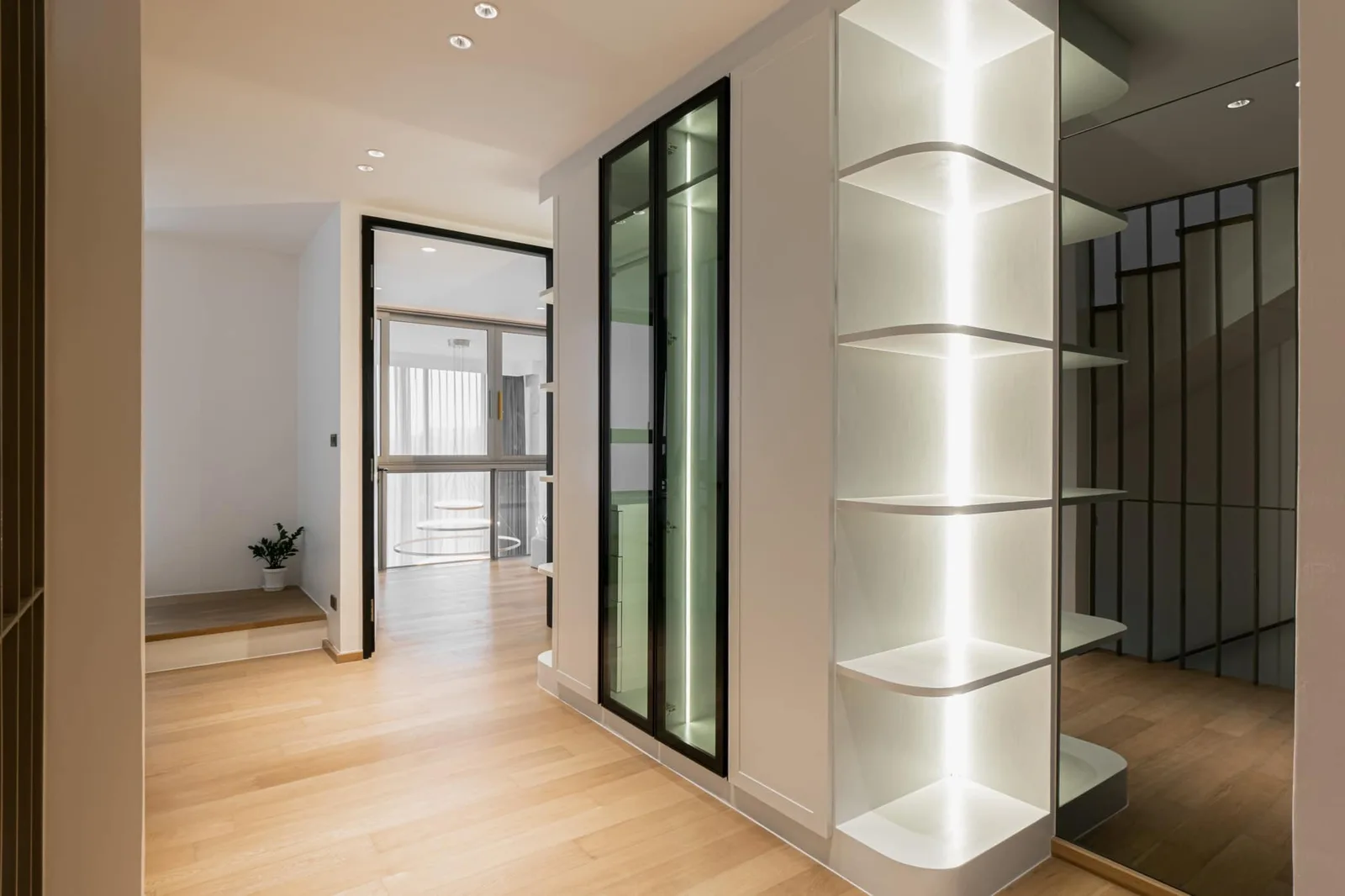 The Luxury Home — photo 15