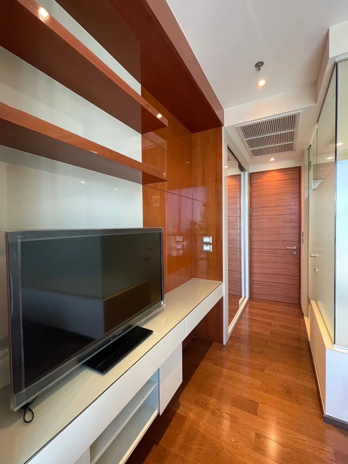 The Address Sukhumvit 28 — photo 4