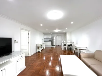 Acadamia Grand Tower