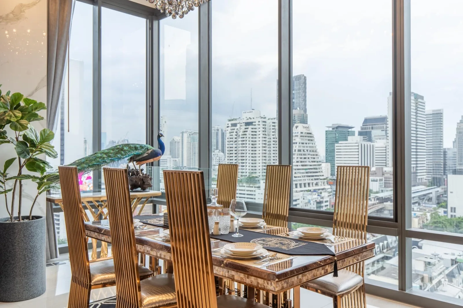 Ashton Silom — photo 2