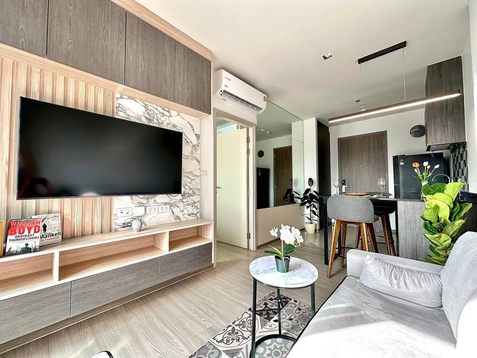 The Base Phetchaburi-thonglor — photo 1