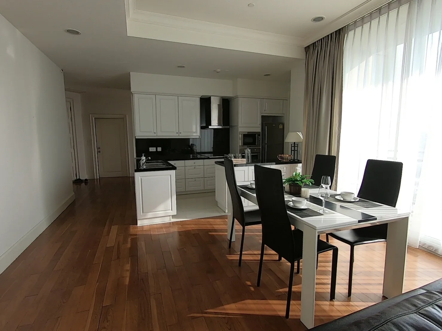 Royce Private Residences — photo 2