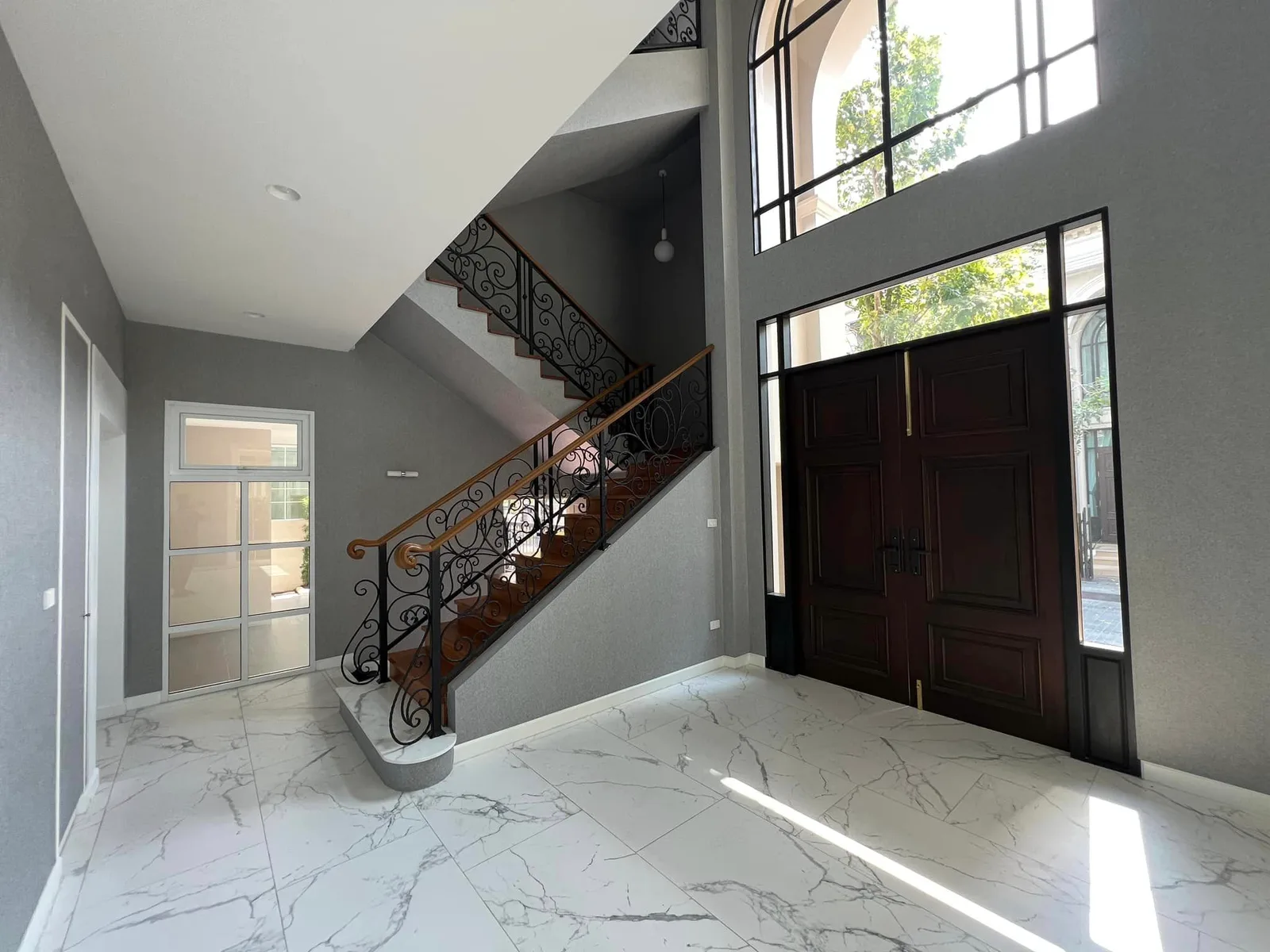 Welton University, Rama 3 — photo 12