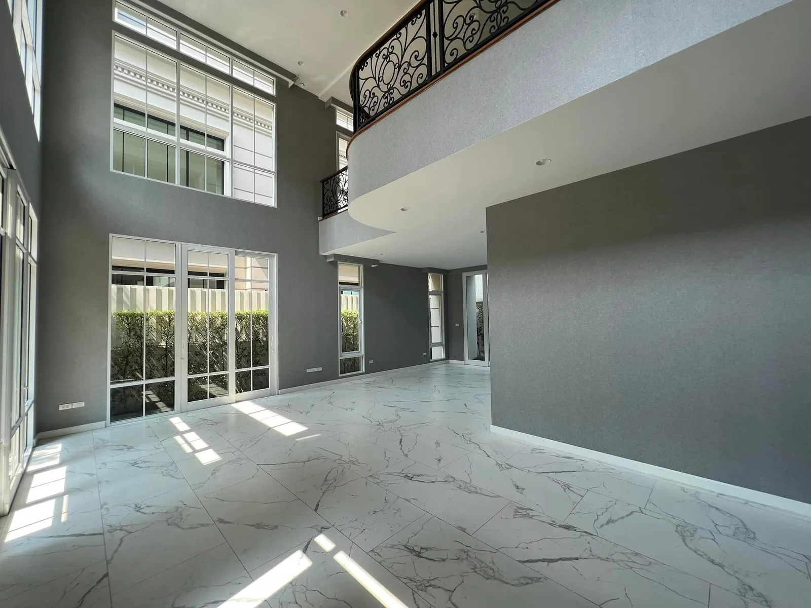 Welton University, Rama 3 — photo 4