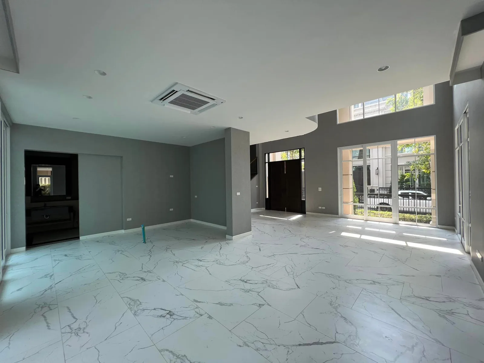 Welton University, Rama 3 — photo 8