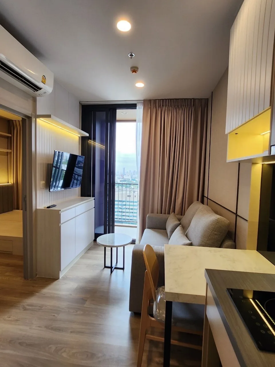 OKA HAUS Sukhumvit 36 — photo 1