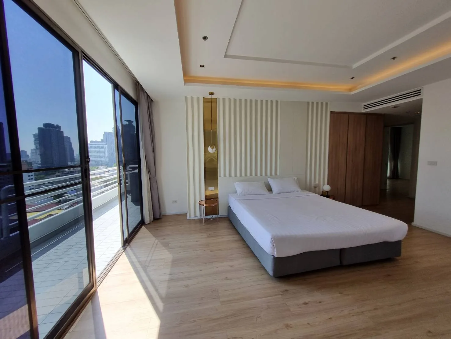 The Pearl 49 — photo 13