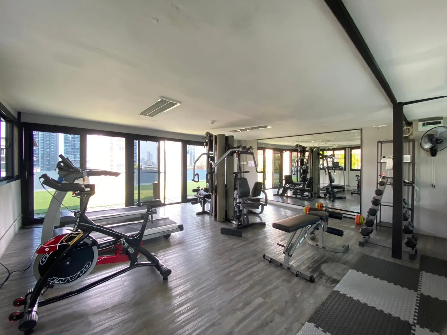 Quad Sukhumvit 36 Serviced Apartment — photo 18