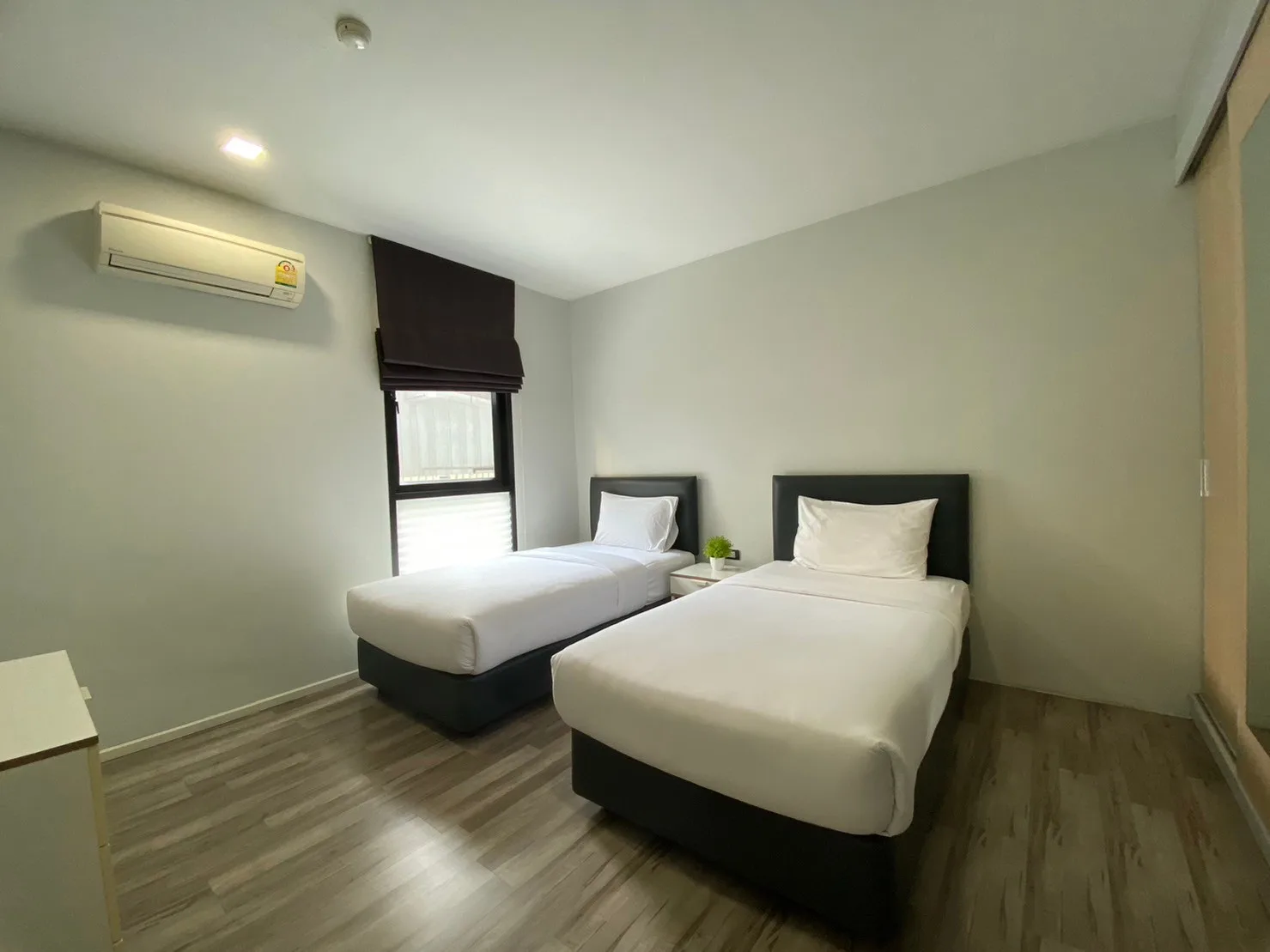 Quad Sukhumvit 36 Serviced Apartment — photo 6