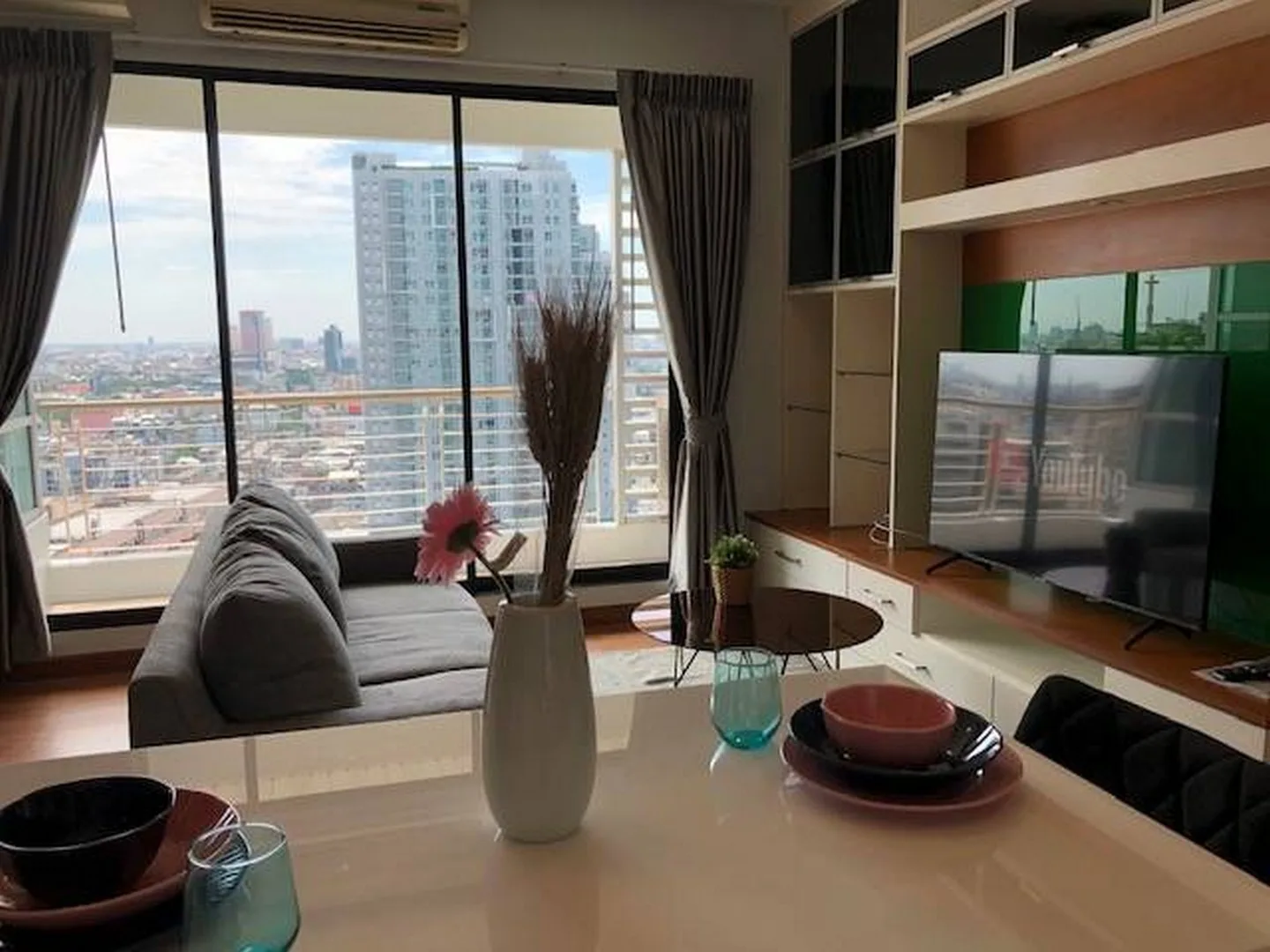 Baan Klang Krung Siam - Pathumwan — photo 1