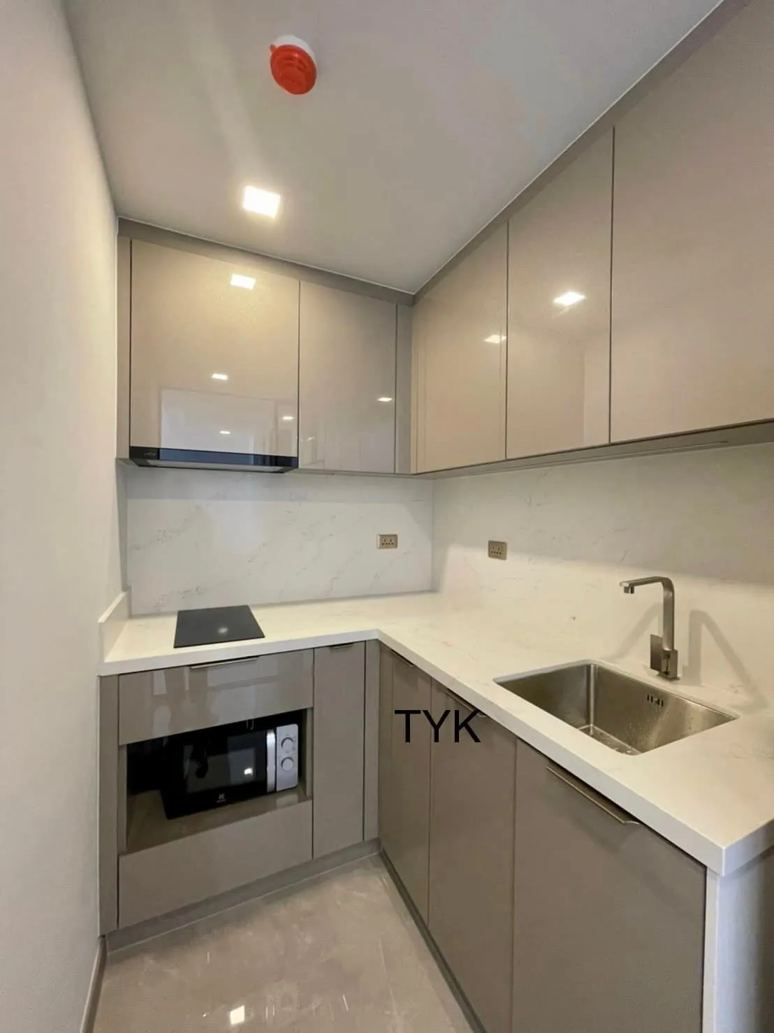 One 9 Five Asoke - Rama 9 — photo 9