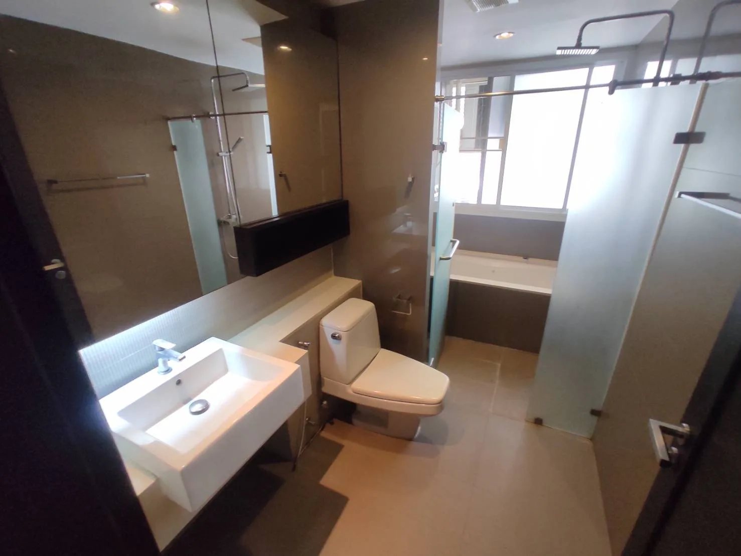 Richmond Hills Residence Thonglor 25 — photo 12