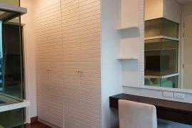 Ivy Thonglor — photo 9