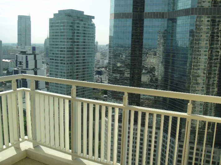The Empire Place — photo 8