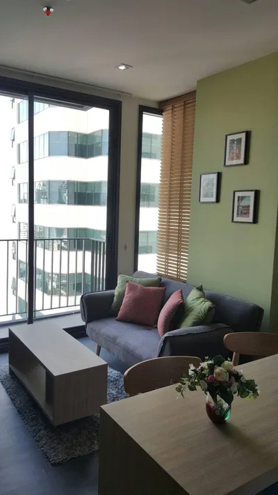 Edge Sukhumvit 23