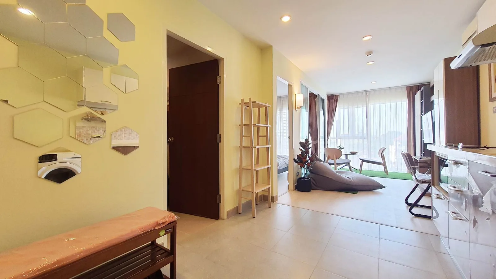 Tourmaline Gold Sathorn - Taksin — photo 5