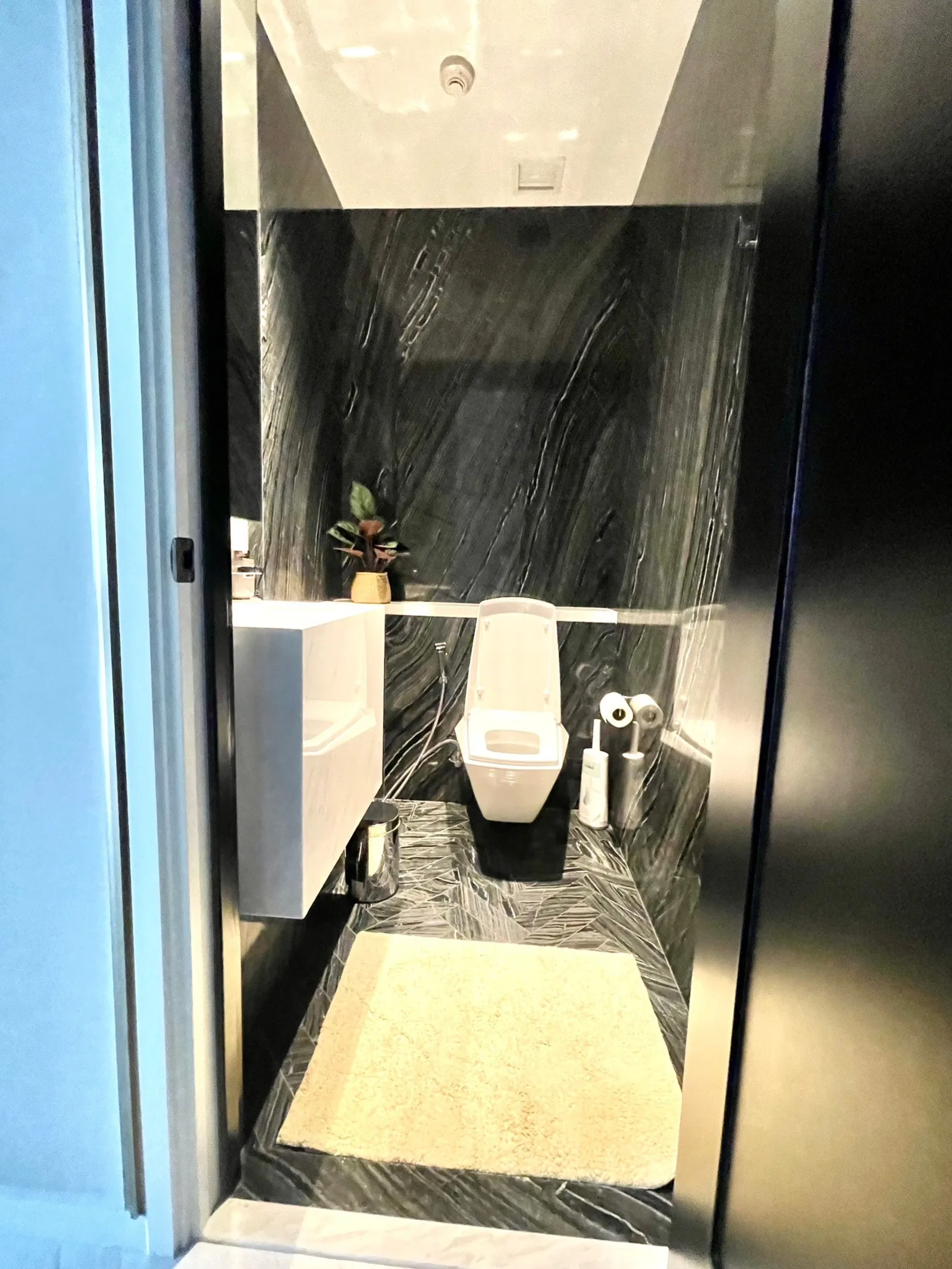 Four Seasons Private Residences Bangkok — photo 16