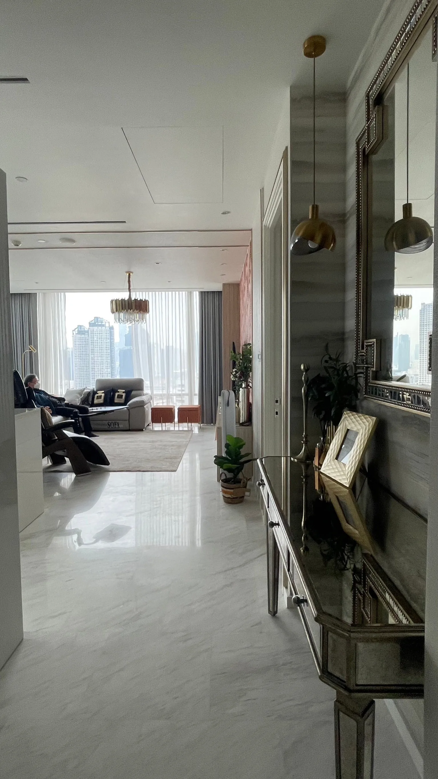 Four Seasons Private Residences Bangkok — photo 4