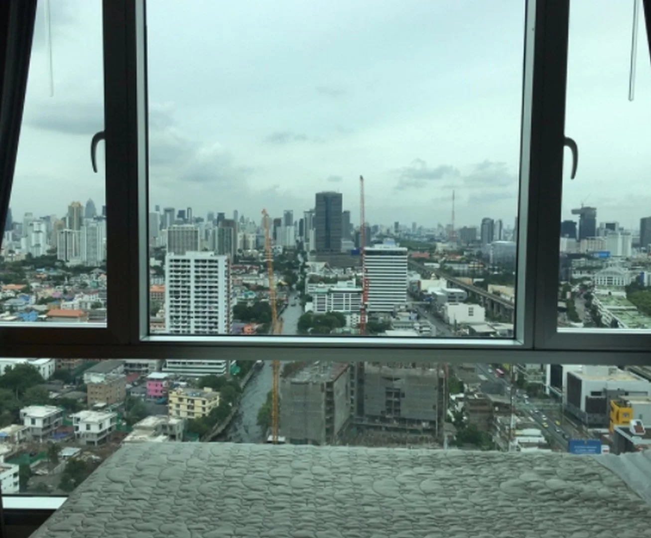 Thru Thonglor — photo 18
