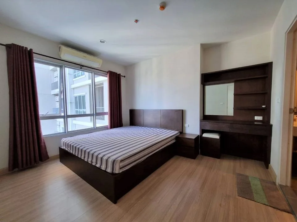 Motif Condo — photo 4