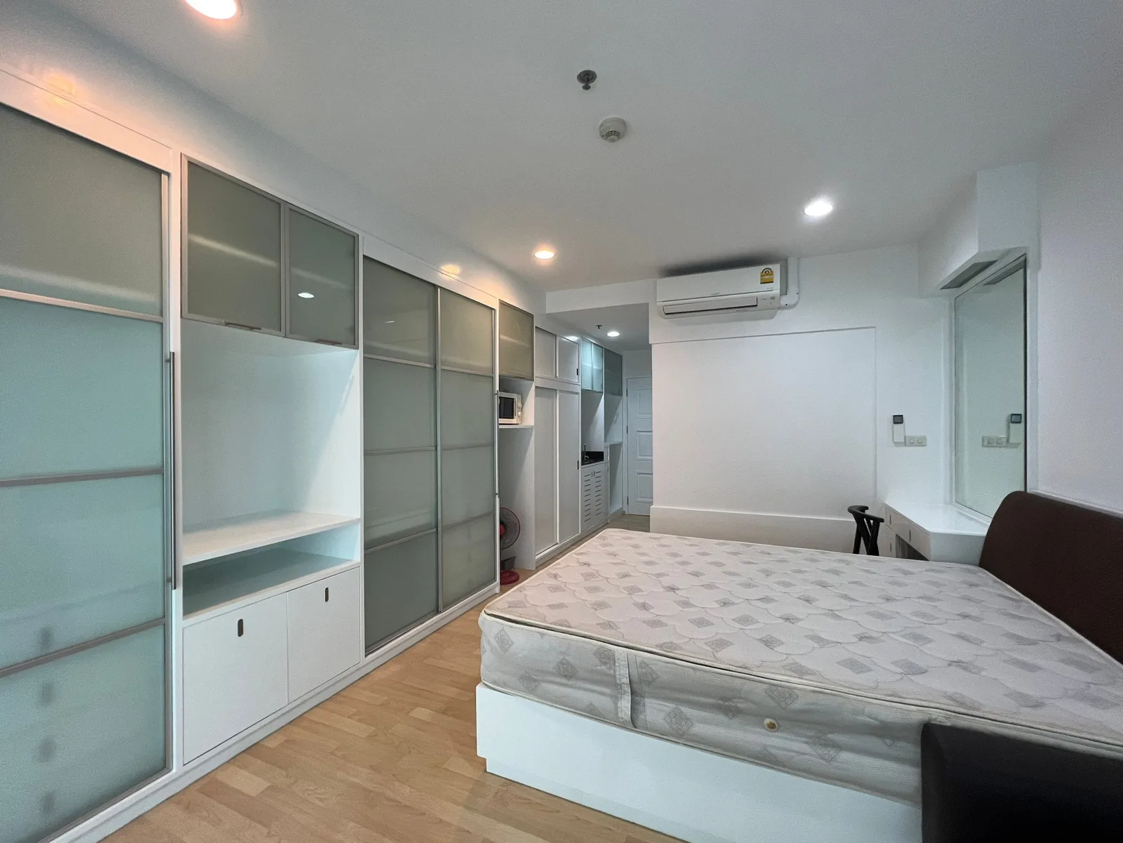 Noble Lite — photo 3