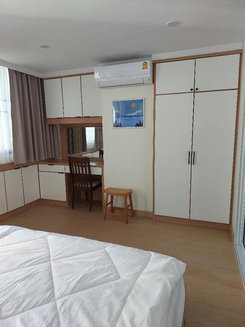 Supalai Place — photo 8