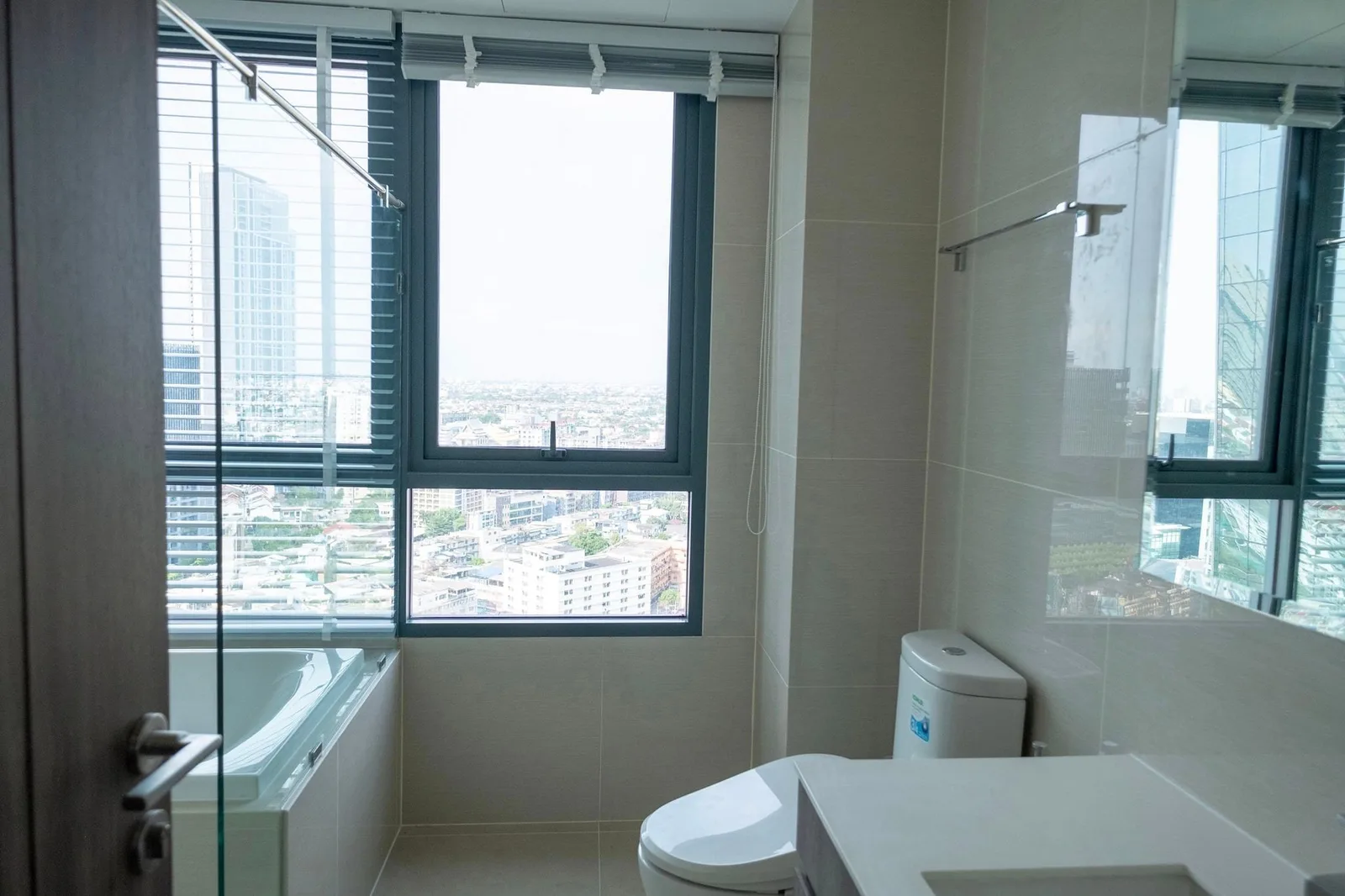 IDEO Mobi Sukhumvit 66 — photo 17