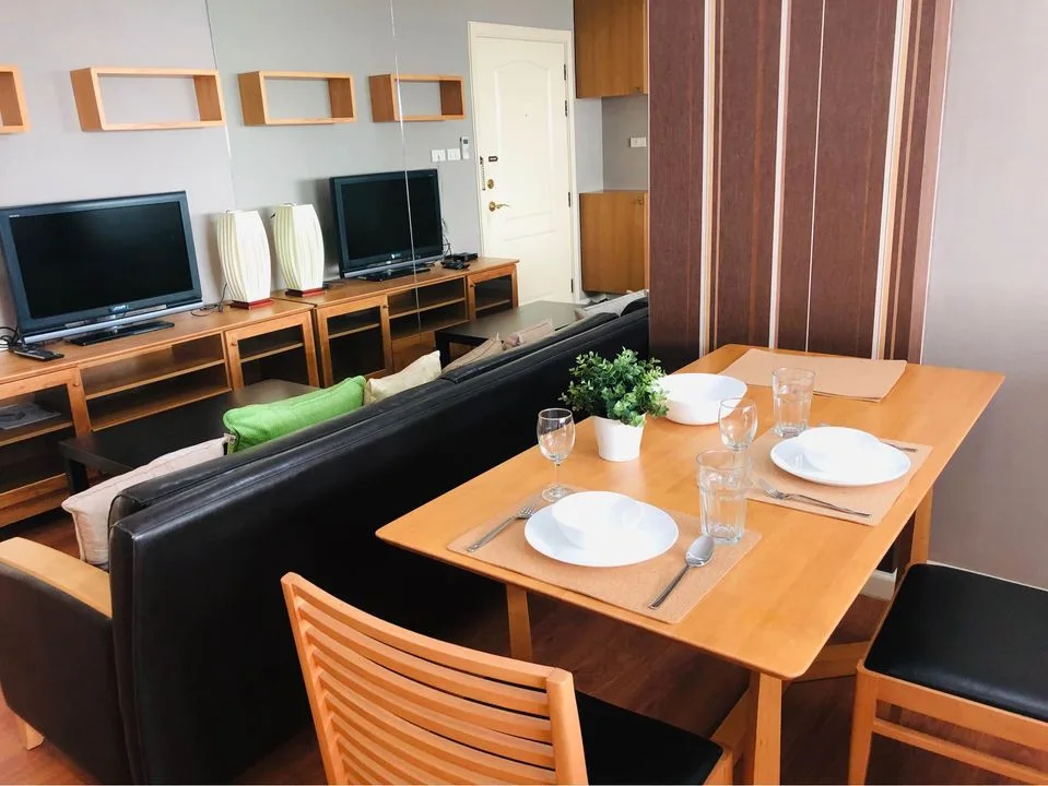 Lumpini Suite Sukhumvit 41 — photo 2