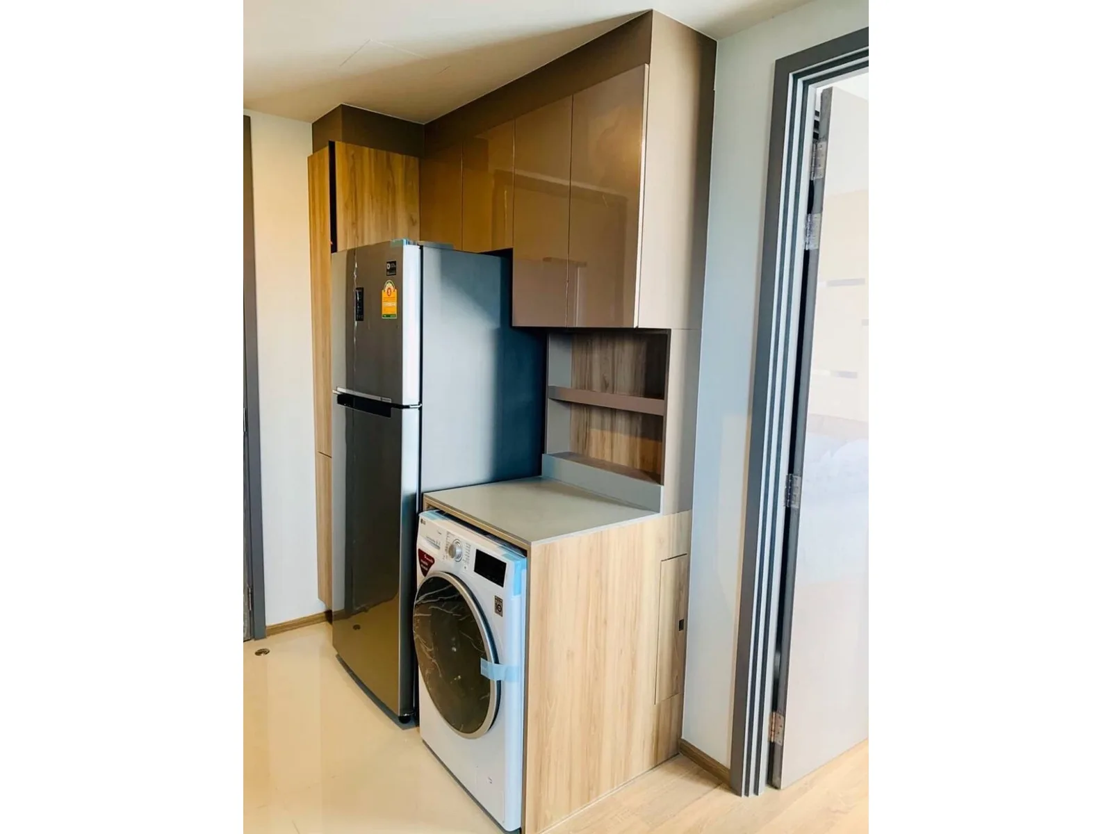 Taka Haus Ekamai 12 — photo 10