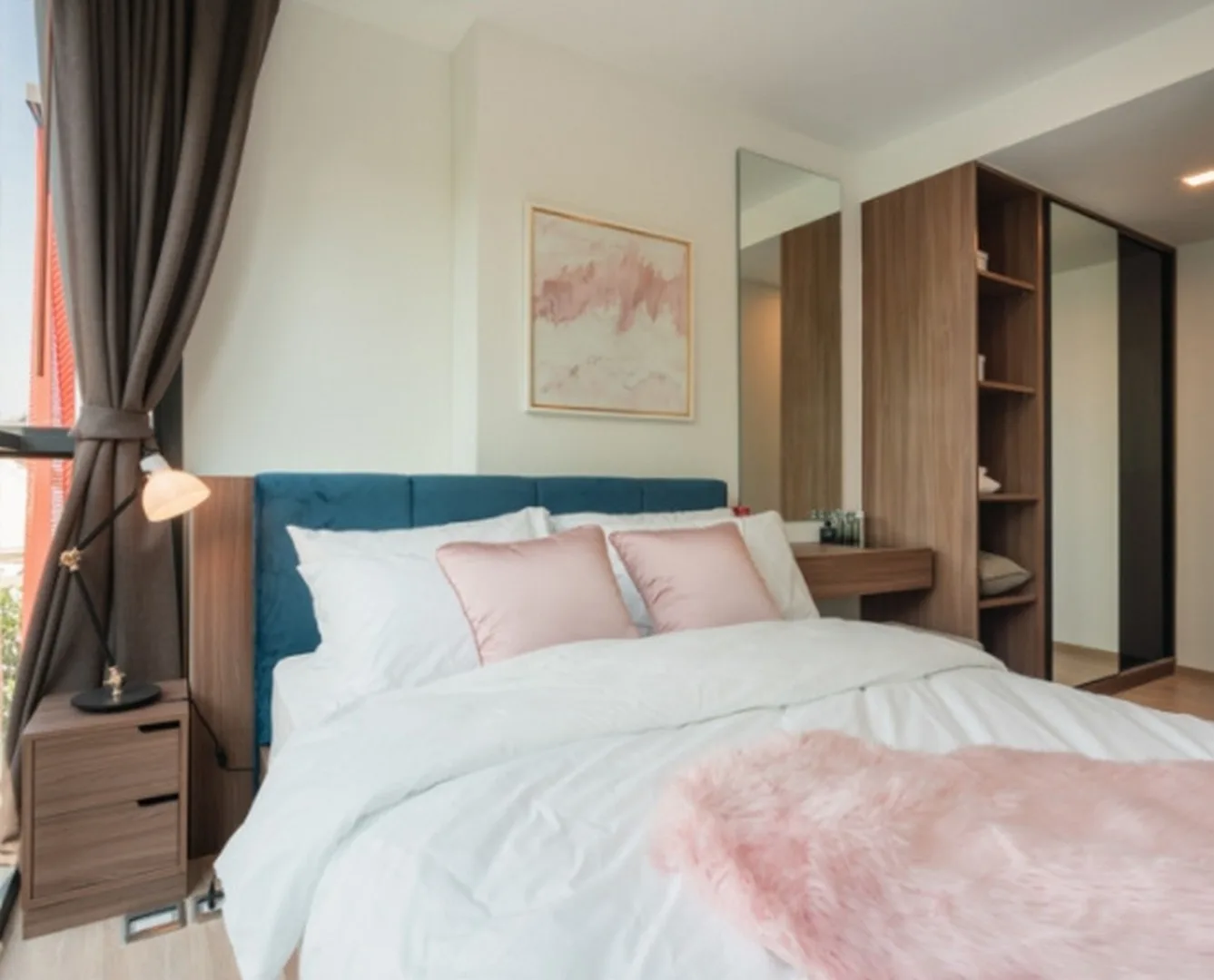 Taka Haus Ekamai 12 — photo 10