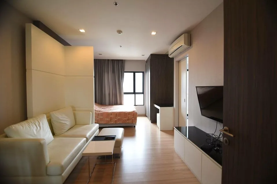 Urbano Absolute Sathon - Taksin — photo 1