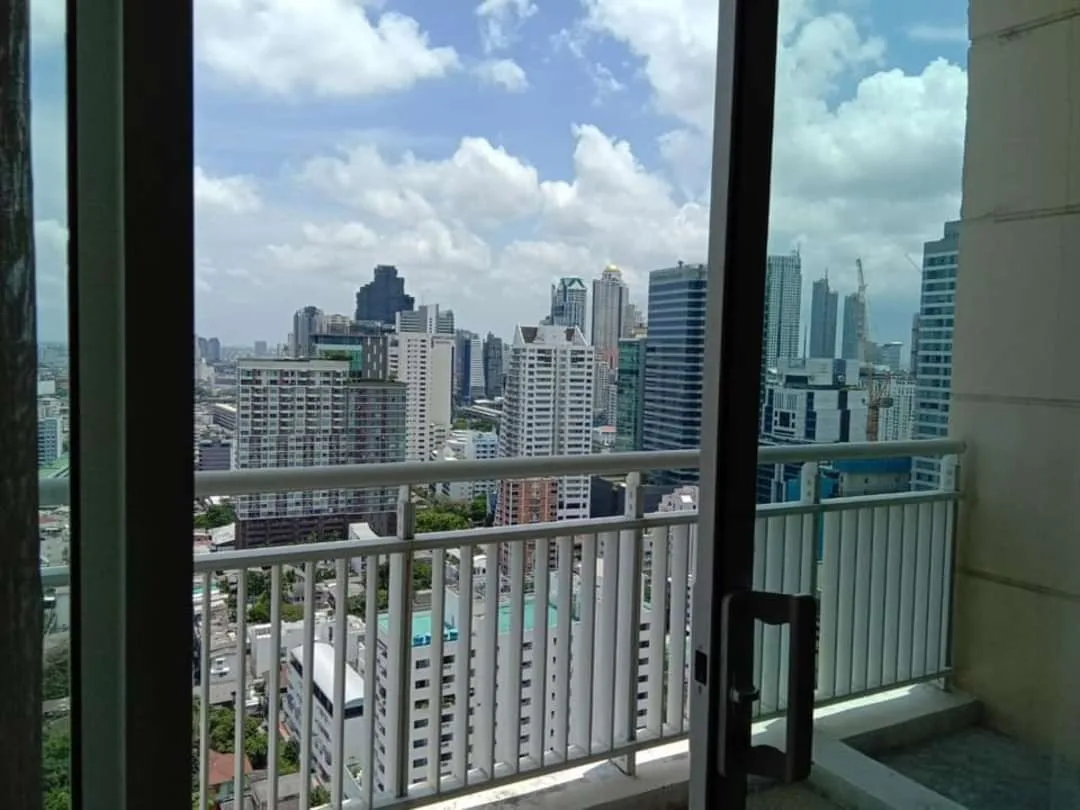 The Empire Place — photo 10