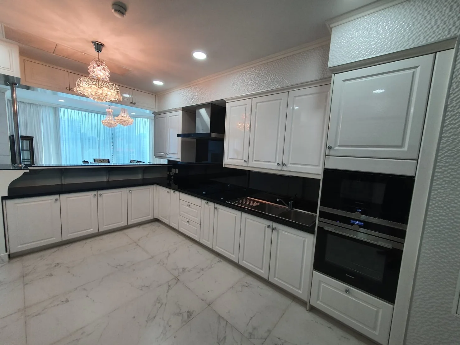 Royce Private Residences — photo 5