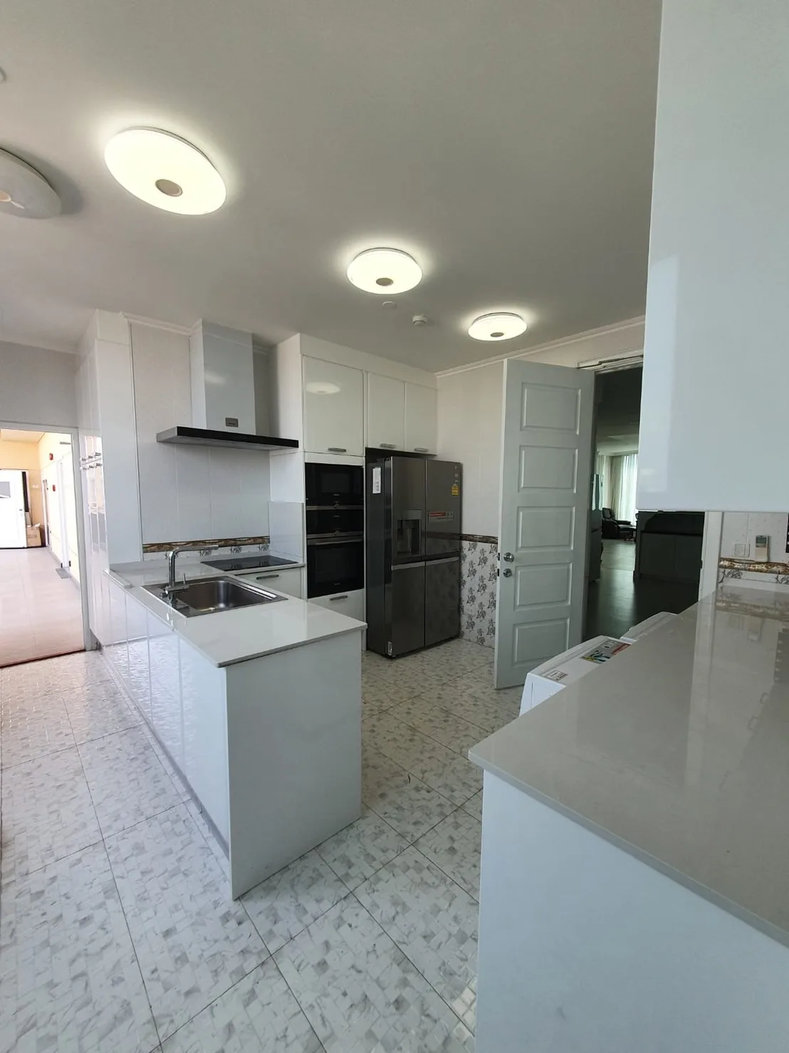 Royce Private Residences — photo 6