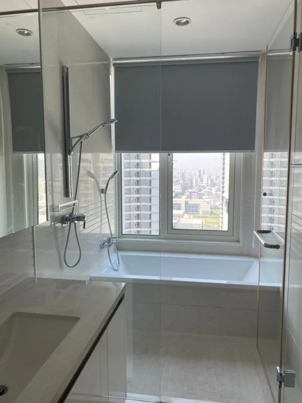Q Langsuan — photo 17