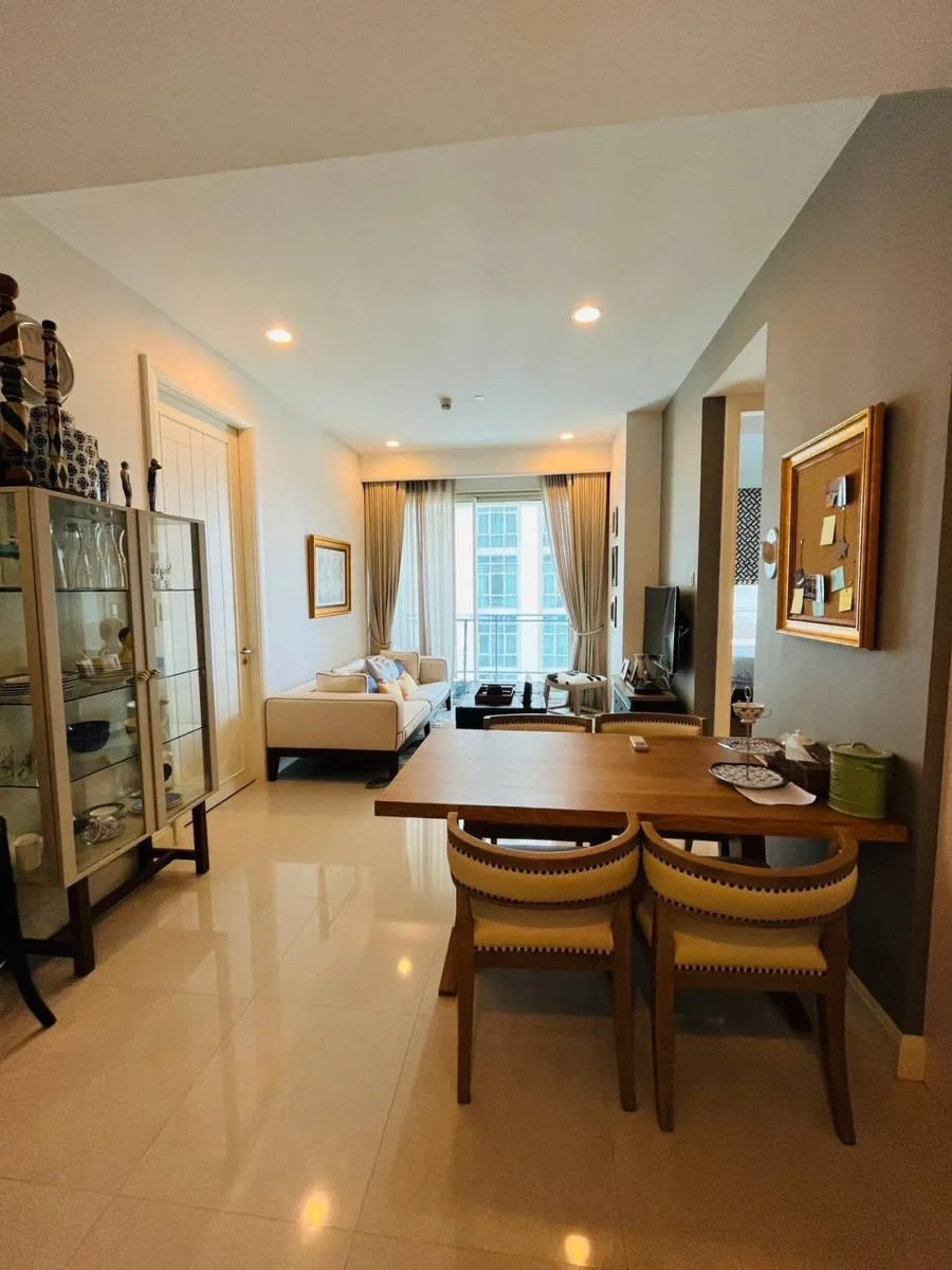 Q Langsuan — photo 2
