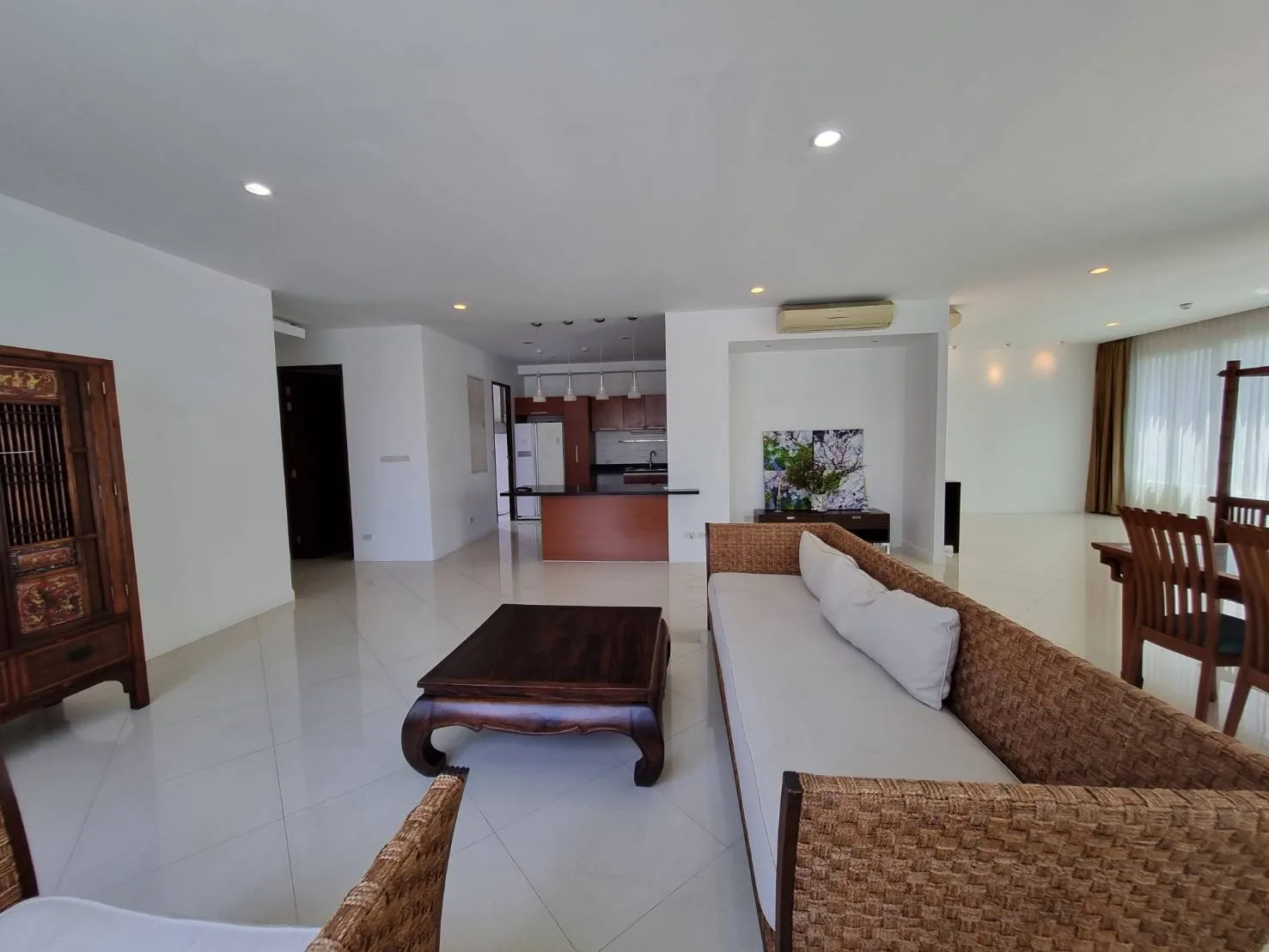 The Verandah - Sukhumvit Soi 23 — photo 1
