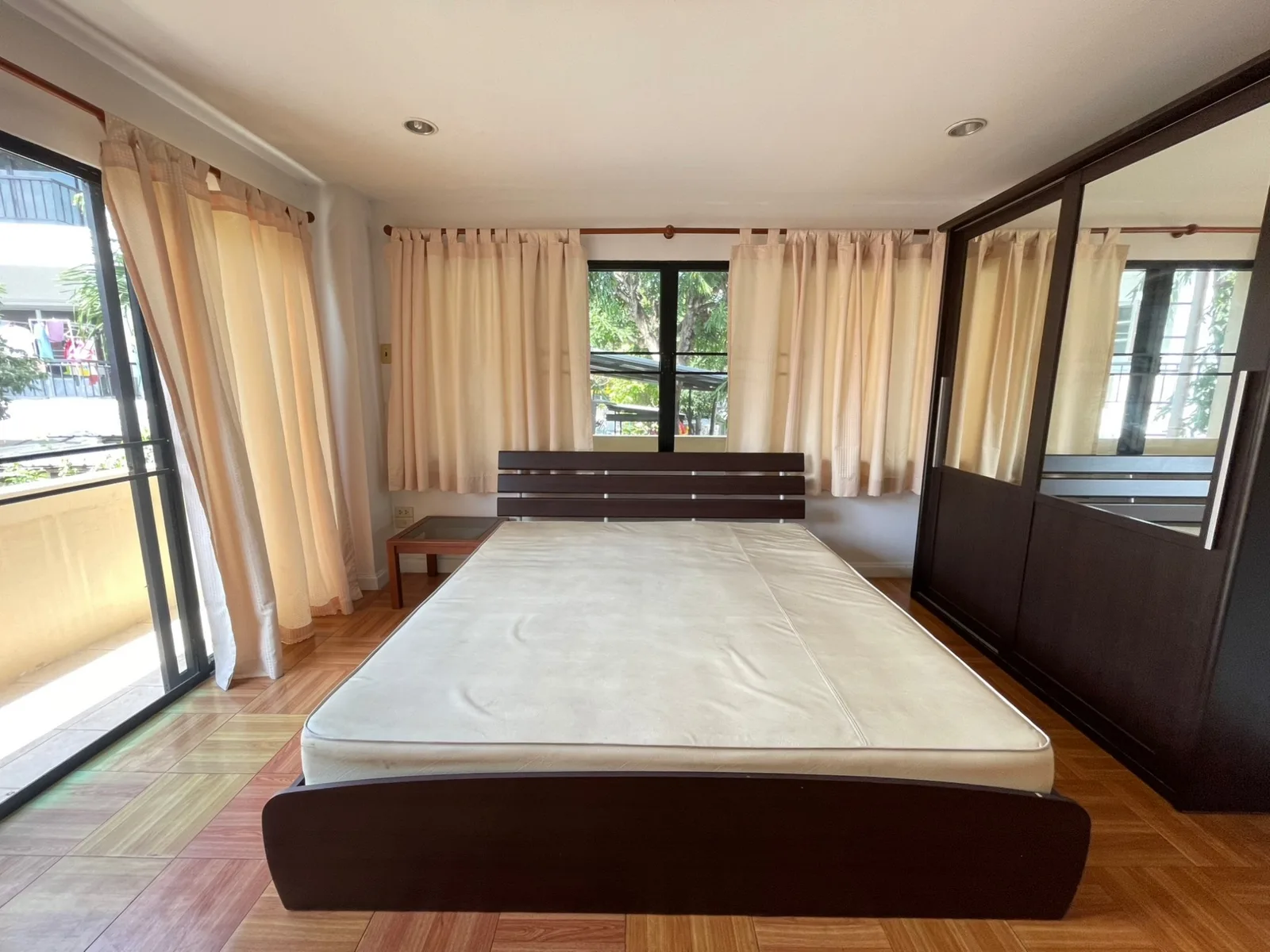 Lin Court — photo 12