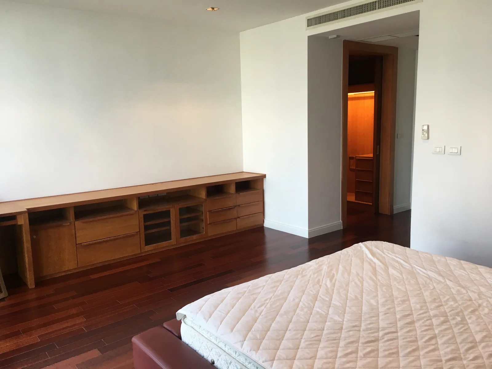 Athenee Residence — photo 13