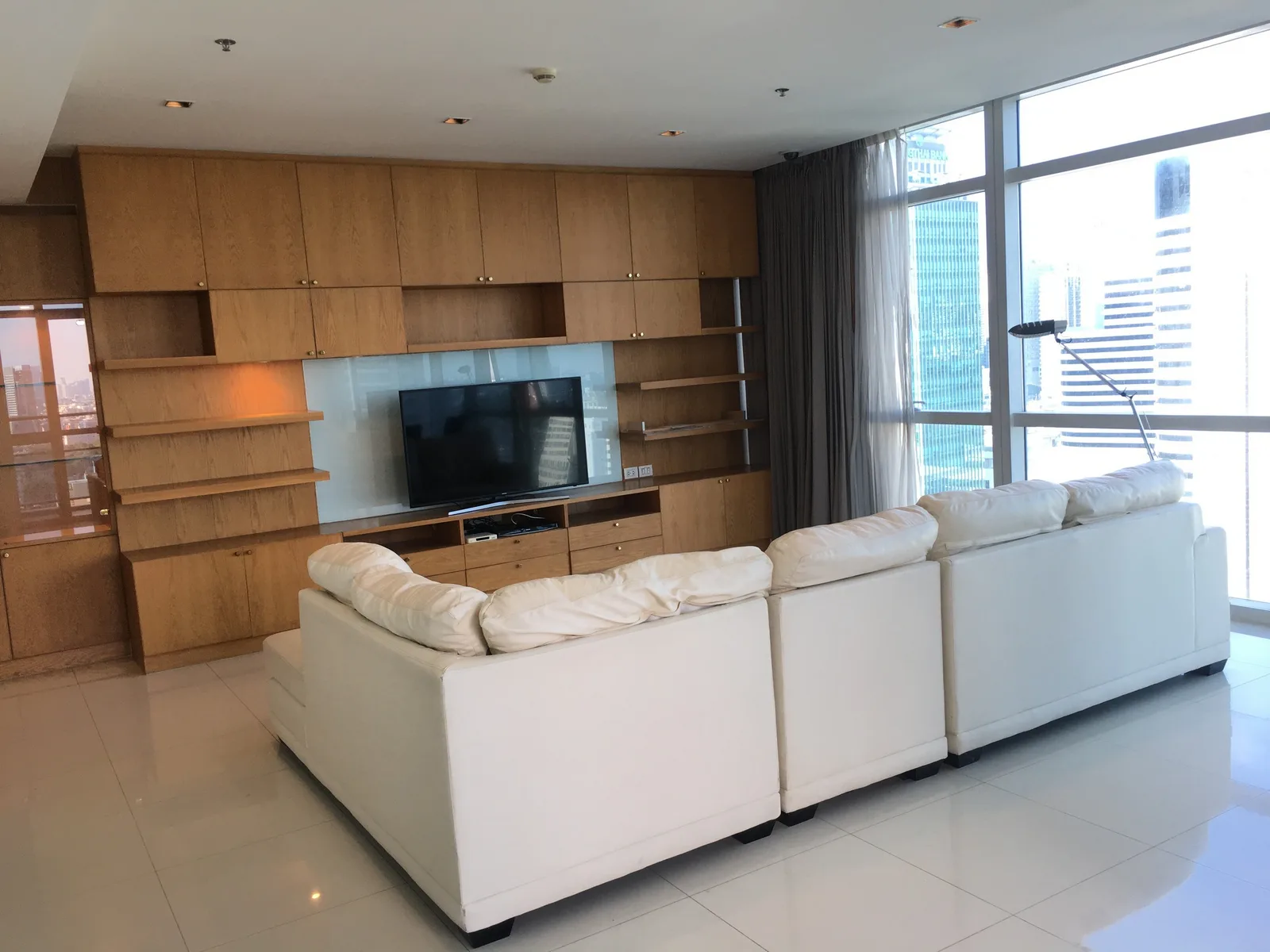 Athenee Residence — photo 3