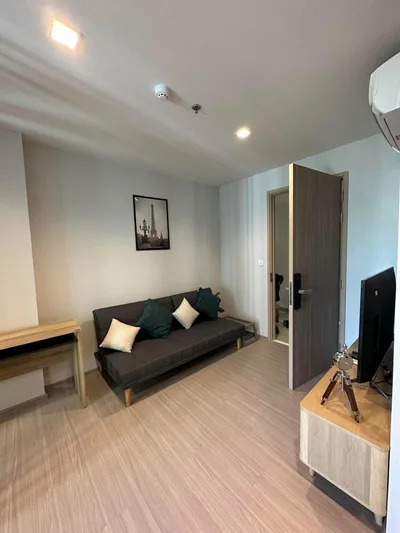 Life Sathorn Sierra