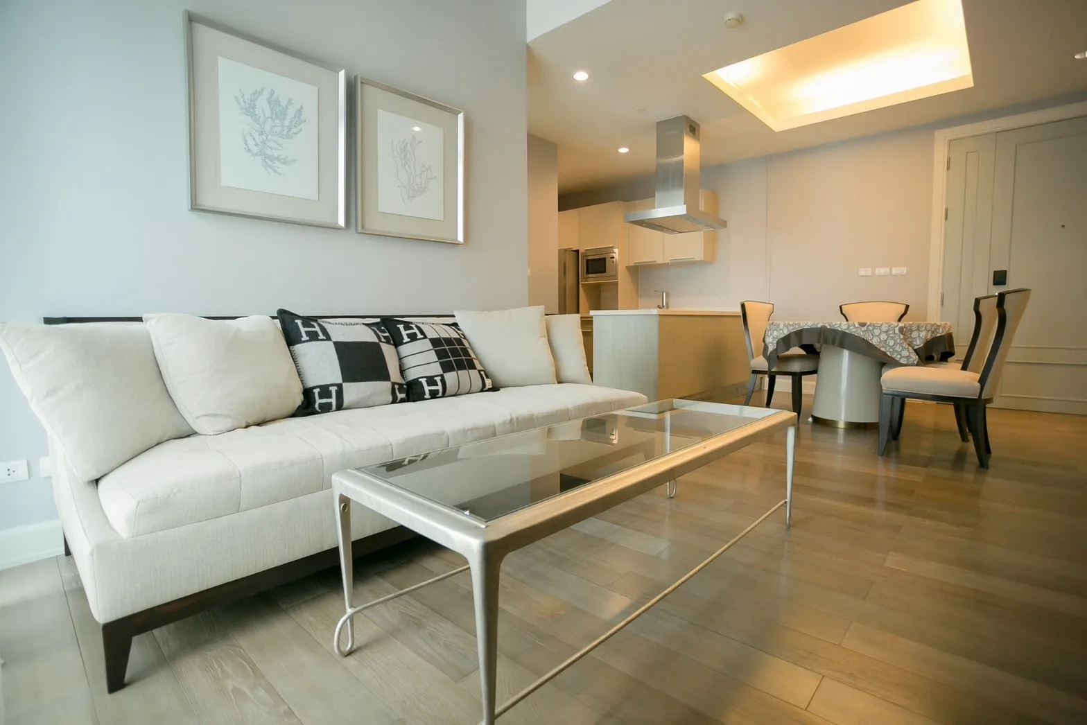 Oriental Residence — photo 2