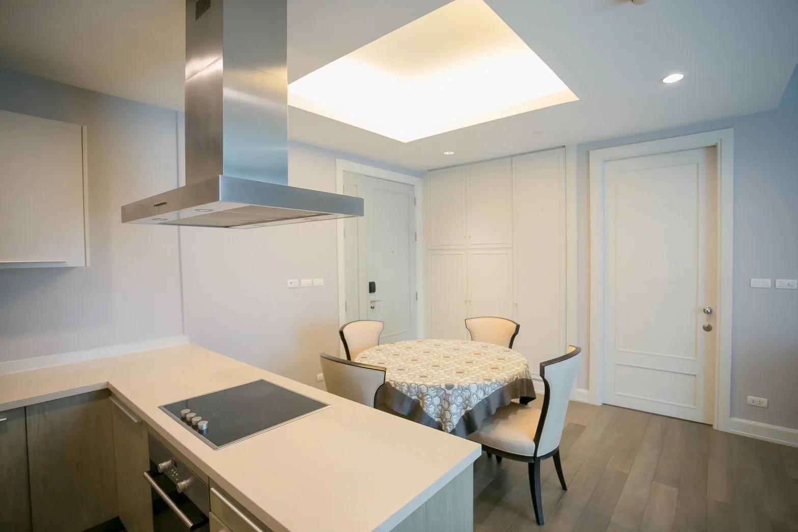 Oriental Residence — photo 12